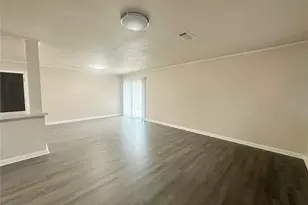 130 Bay Ridge Dr, Baytown, TX 77523 - Photo 6