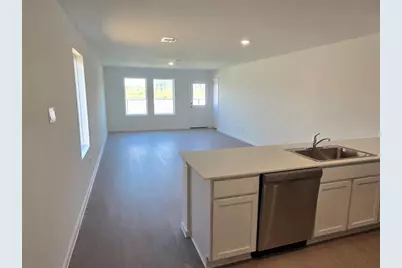 7610 Barcelona Springs, Richmond, TX 77469 - Photo 4