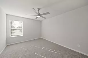 831 Red Oakland Dr, Houston, TX 77090 - Photo 8