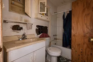 2417 Crittenden St, Houston, TX 77026 - Photo 10