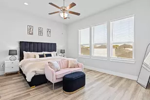 9009 Lonestar River Ln, Houston, TX 77080 - Photo 4