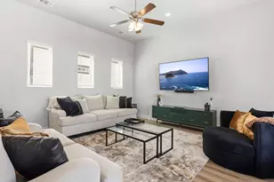 9009 Lonestar River Ln, Houston, TX 77080 - Photo 10