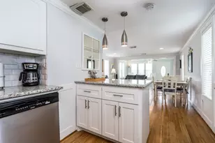 4115 Surf Dr, Galveston, TX 77554 - Photo 8