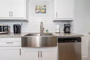 4115 Surf Dr, Galveston, TX 77554 - Photo 12