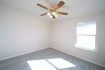 12934 Kingston Point Lane, Houston, TX 77047 - Photo 20