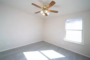 12934 Kingston Point Ln, Houston, TX 77047 - Photo 20