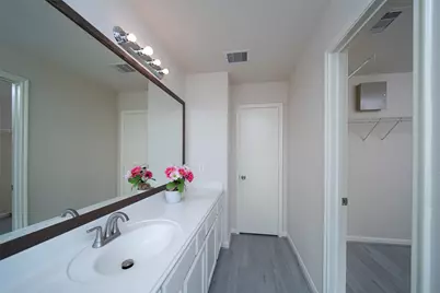 12934 Kingston Point Lane, Houston, TX 77047 - Photo 16