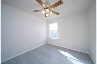 12934 Kingston Point Lane, Houston, TX 77047 - Photo 22
