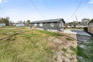 8331 Garland St, Houston, TX 77017 - Photo 16