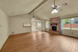 807 Kirkwood Dr, Stafford, TX 77477 - Photo 8