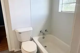 788 Riverside Dr, Palacios, TX 77465 - Photo 20
