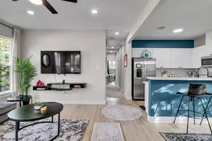 819 E 40th St, Houston, TX 77022 - Photo 8