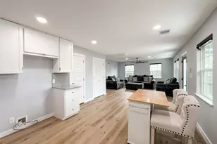 7812 Appleton St, Houston, TX 77022 - Photo 10