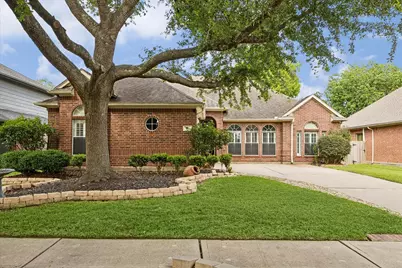 314 Bay Spring Drive, League City, TX 77573 - Photo 2