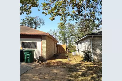 10926 Buffum Street, Houston, TX 77051 - Photo 4