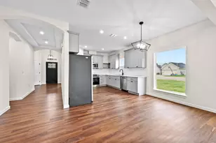 101 Callie St, Smithville, TX 78957 - Photo 16