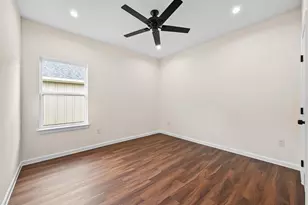 101 Callie St, Smithville, TX 78957 - Photo 18