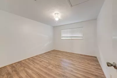 42 N Timber Top Drive, The Woodlands, TX 77380 - Photo 16