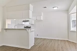 117 Dallas St, Angleton, TX 77515 - Photo 14