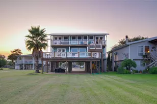 1309 8th St, San Leon, TX 77539 - Photo 40