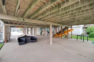 1309 8th St, San Leon, TX 77539 - Photo 30