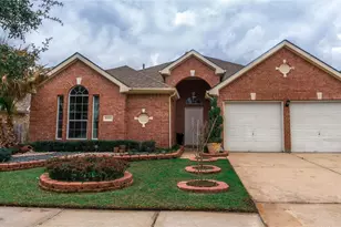 19315 Cloud Peak Dr, Tomball, TX 77377 - Photo 1