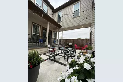 402 W 28th Street, Houston, TX 77008 - Photo 4