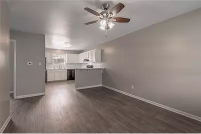 600 Palm Street #16, Huntsville, TX 77340 - Photo 4