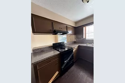 1503 Donovan Street #6, Baytown, TX 77520 - Photo 6