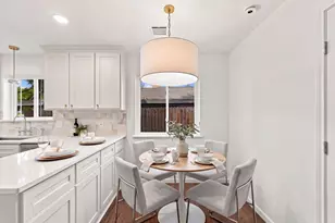 1326 Saxony Ln, Houston, TX 77058 - Photo 10