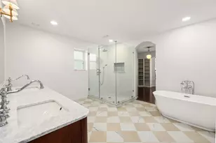 1326 Saxony Ln, Houston, TX 77058 - Photo 6
