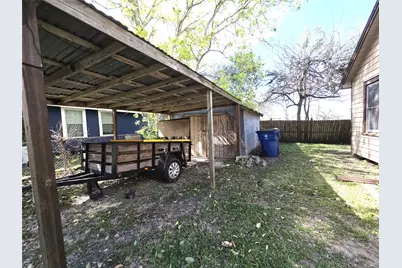 507 N Orange Street, Sweeny, TX 77480 - Photo 12