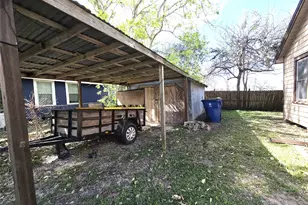 507 N Orange St, Sweeny, TX 77480 - Photo 12