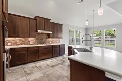 4214 Evergreen Drive, Friendswood, TX 77546 - Photo 10
