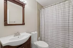 800 Country Pl Dr, Houston, TX 77079 - Photo 4