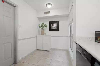 800 Country Place Drive #802, Houston, TX 77079 - Photo 14