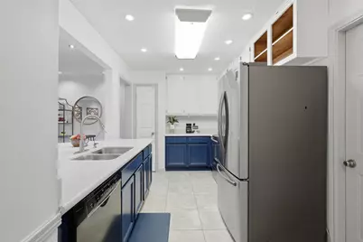 800 Country Place Drive #802, Houston, TX 77079 - Photo 12