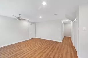 8120 Laura Koppe Rd, Houston, TX 77028 - Photo 12