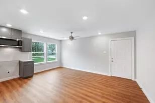 8120 Laura Koppe Rd, Houston, TX 77028 - Photo 10