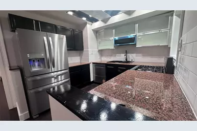 1531 Fairview Avenue, Houston, TX 77006 - Photo 2