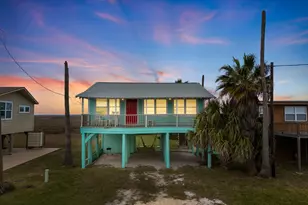 575 Beach Front Dr, Matagorda, TX 77457 - Photo 1