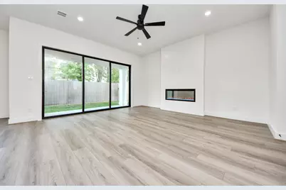 1422 Caywood Lane #B, Houston, TX 77055 - Photo 14