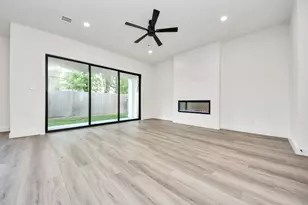 1422 Caywood Ln, Houston, TX 77055 - Photo 14