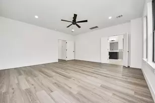 1422 Caywood Ln, Houston, TX 77055 - Photo 18