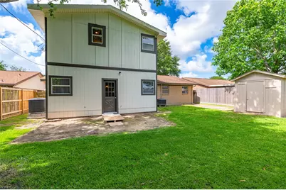 2402 21st Avenue N, Texas City, TX 77590 - Photo 26