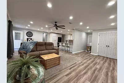 570 Moreland Street, Vidor, TX 77662 - Photo 6