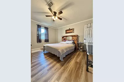 570 Moreland Street, Vidor, TX 77662 - Photo 10