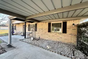 570 Moreland St, Vidor, TX 77662 - Photo 2