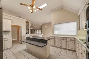 2043 Park Grand Rd, Houston, TX 77062 - Photo 18
