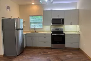 3118 Timber Ln, Dickinson, TX 77539 - Photo 2